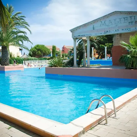 With One Bedroom In Canet-en-roussillon, With Pool Access An