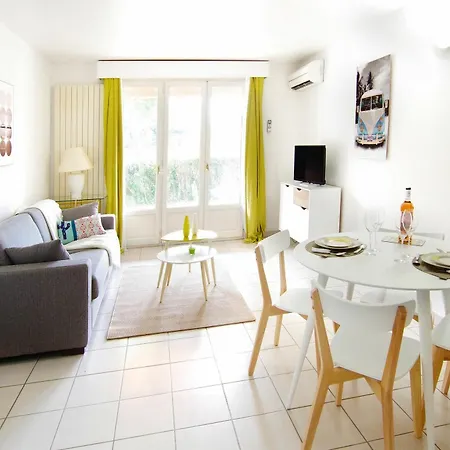 Apartment With One Bedroom In Canet-en-roussillon, With Pool Access An
