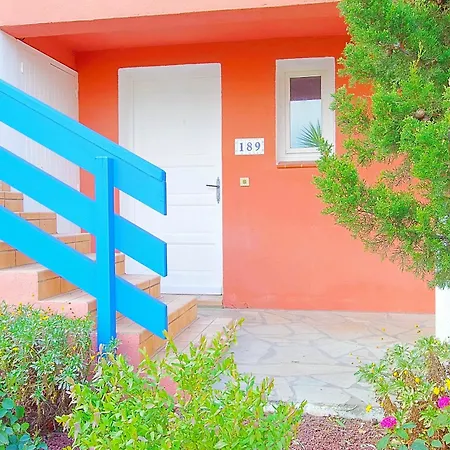 With One Bedroom In Canet-en-roussillon, With Pool Access An Canet-en-Roussillon